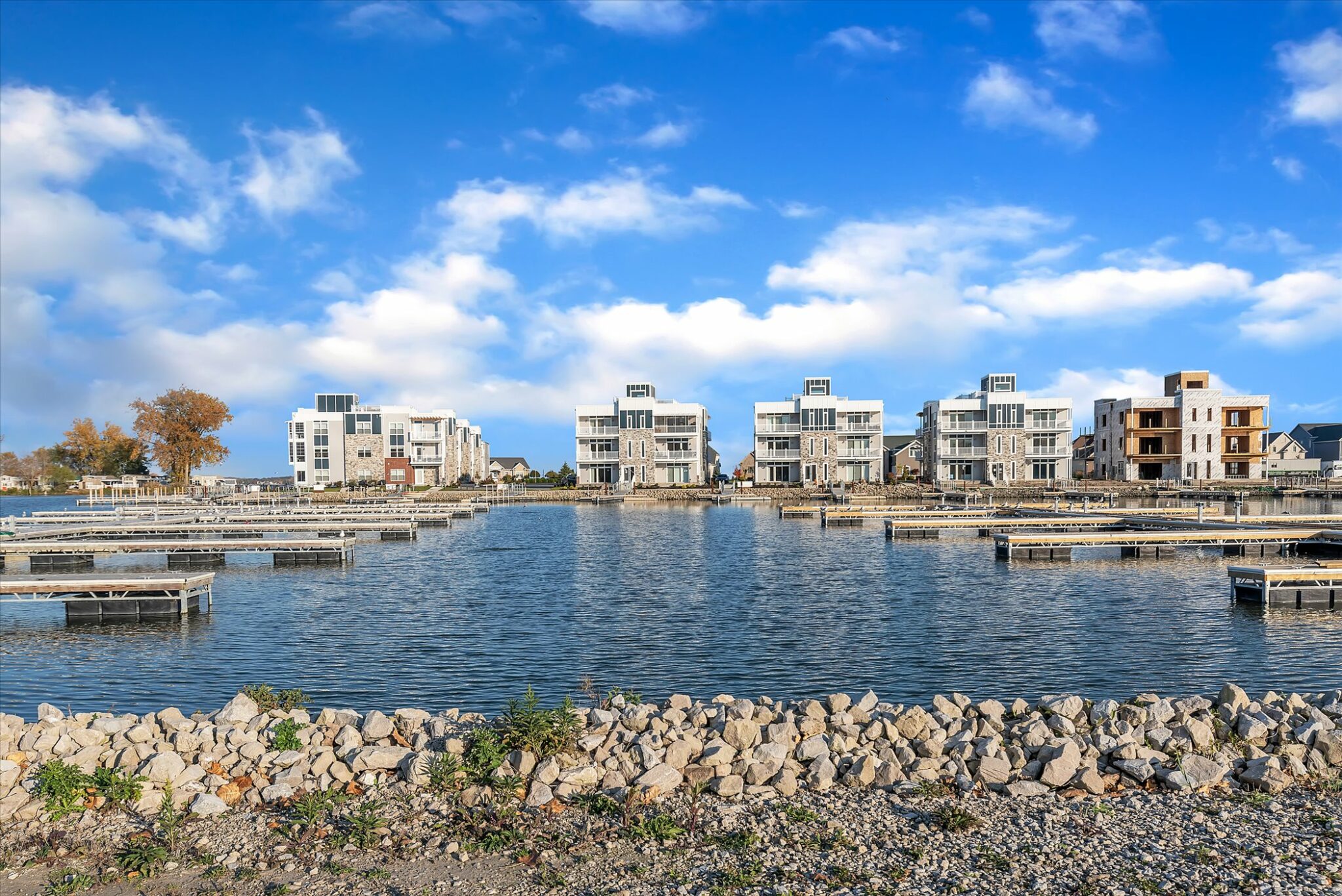 Waterfront Condos Marblehead Estates