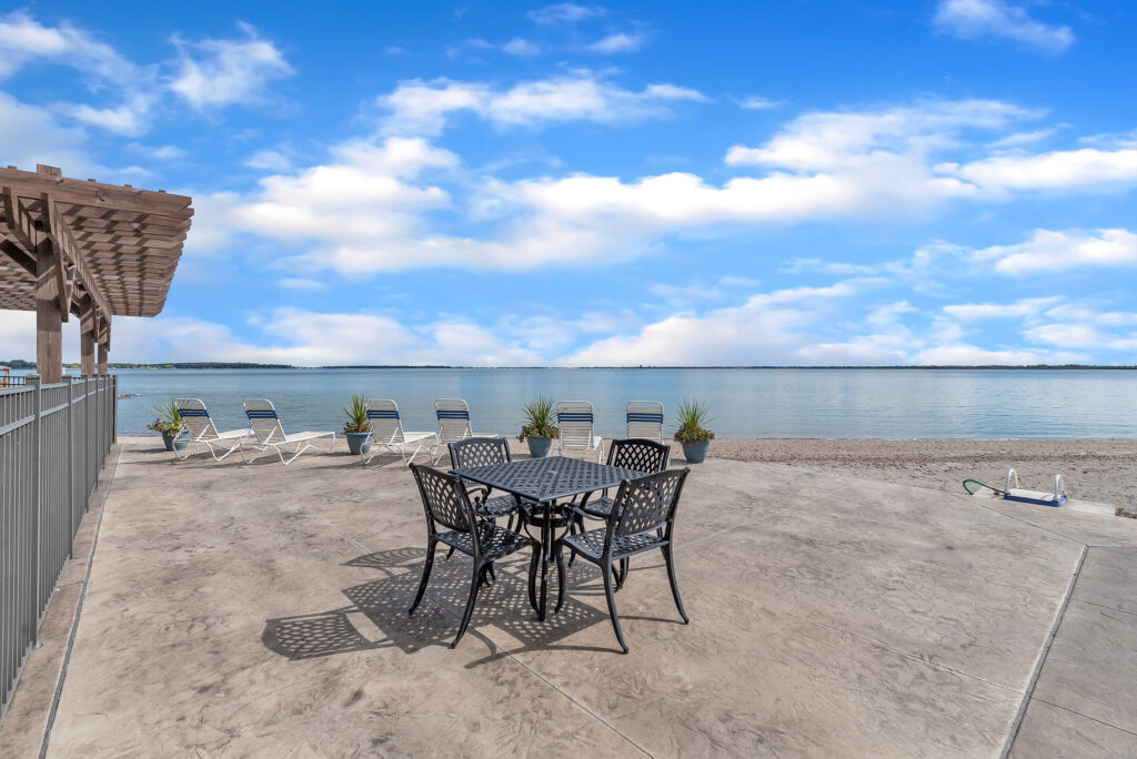 Waterfront Condos Marblehead Estates